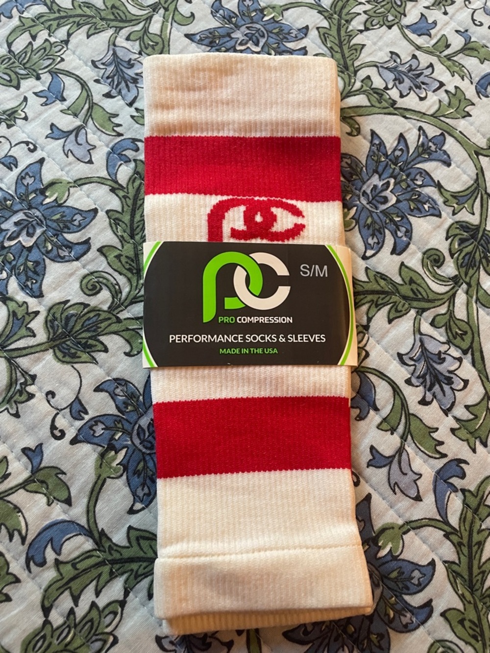 Red/ white stripe Pro Compression Calf Sleeves - NWT - Size S/M #running #sports